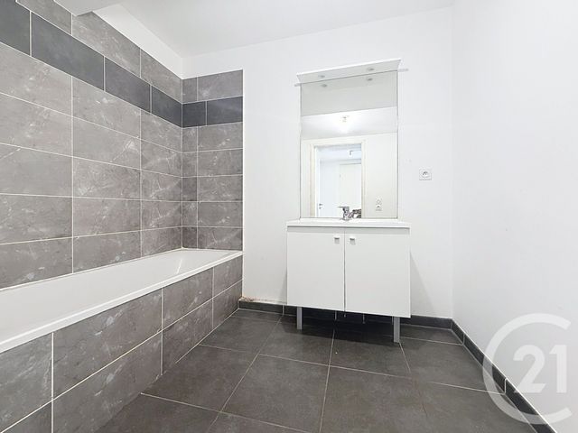 Appartement F4 à vendre - 4 pièces - 74.71 m2 - MARSEILLE - 13013 - PROVENCE-ALPES-COTE-D-AZUR - Century 21 Immo-Conseil