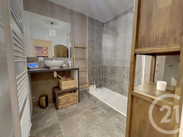 Afficher la photo en grand Appartement F3 à vendre - 3 pièces - 63.8 m2 - MARSEILLE - 13013 - PROVENCE-ALPES-COTE-D-AZUR - Century 21 Immo-Conseil