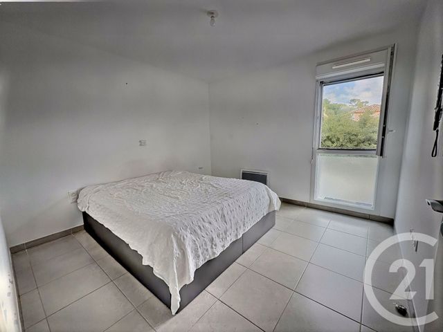 Appartement T4 à vendre - 4 pièces - 74.46 m2 - MARSEILLE - 13013 - PROVENCE-ALPES-COTE-D-AZUR - Century 21 Immo-Conseil