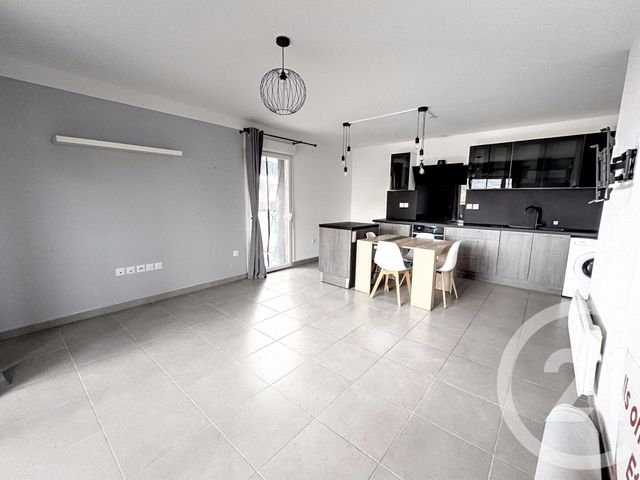 Appartement T4 à vendre - 4 pièces - 74.46 m2 - MARSEILLE - 13013 - PROVENCE-ALPES-COTE-D-AZUR - Century 21 Immo-Conseil