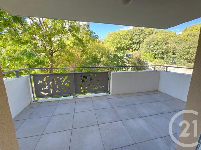 Afficher la photo en grand Appartement F3 à vendre - 3 pièces - 59.0 m2 - MARSEILLE - 13011 - PROVENCE-ALPES-COTE-D-AZUR - Century 21 Immo-Conseil