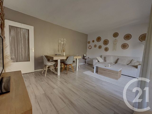 Appartement T4 à vendre - 4 pièces - 78.86 m2 - MARSEILLE - 13013 - PROVENCE-ALPES-COTE-D-AZUR - Century 21 Immo-Conseil
