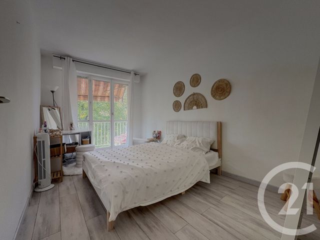 Appartement T4 à vendre - 4 pièces - 78.86 m2 - MARSEILLE - 13013 - PROVENCE-ALPES-COTE-D-AZUR - Century 21 Immo-Conseil