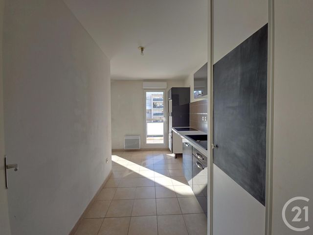 Appartement F3 à vendre - 3 pièces - 66.64 m2 - MARSEILLE - 13004 - PROVENCE-ALPES-COTE-D-AZUR - Century 21 Immo-Conseil