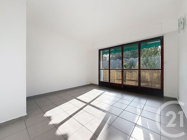 Appartement T2 à vendre - 2 pièces - 42.45 m2 - MARSEILLE - 13013 - PROVENCE-ALPES-COTE-D-AZUR - Century 21 Immo-Conseil