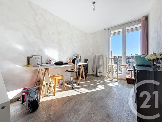 Appartement F4 à vendre - 4 pièces - 76.28 m2 - MARSEILLE - 13013 - PROVENCE-ALPES-COTE-D-AZUR - Century 21 Immo-Conseil