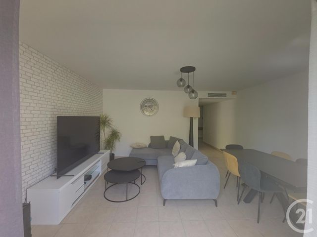 Appartement F3 à vendre - 3 pièces - 68.39 m2 - MARSEILLE - 13013 - PROVENCE-ALPES-COTE-D-AZUR - Century 21 Immo-Conseil
