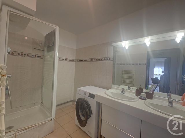 Appartement F3 à vendre - 3 pièces - 68.39 m2 - MARSEILLE - 13013 - PROVENCE-ALPES-COTE-D-AZUR - Century 21 Immo-Conseil