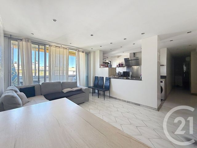 Appartement à vendre - 4 pièces - 66.29 m2 - MARSEILLE - 13013 - PROVENCE-ALPES-COTE-D-AZUR - Century 21 Immo-Conseil