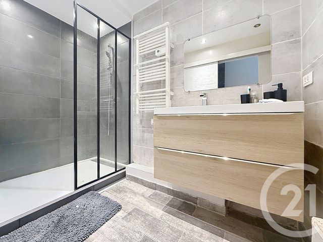 Appartement à vendre - 4 pièces - 66.29 m2 - MARSEILLE - 13013 - PROVENCE-ALPES-COTE-D-AZUR - Century 21 Immo-Conseil