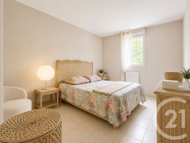 Appartement T3 à vendre - 3 pièces - 69.76 m2 - MARSEILLE - 13013 - PROVENCE-ALPES-COTE-D-AZUR - Century 21 Immo-Conseil