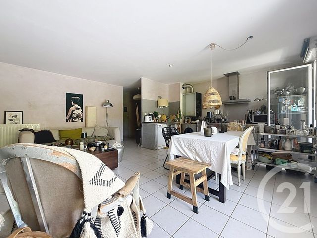 Appartement T3 à vendre - 3 pièces - 69.76 m2 - MARSEILLE - 13013 - PROVENCE-ALPES-COTE-D-AZUR - Century 21 Immo-Conseil