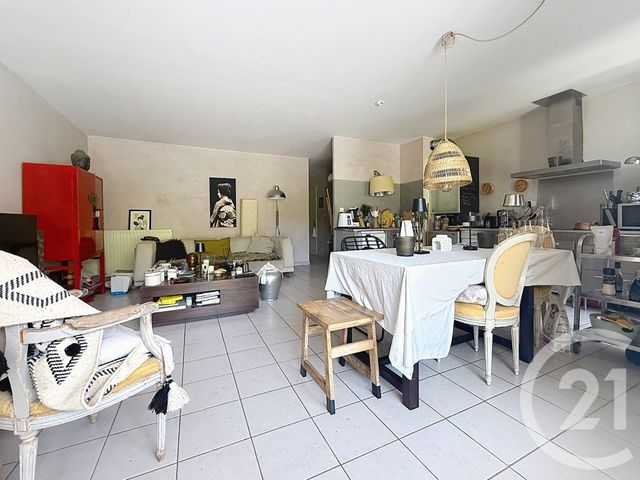 Appartement T3 à vendre - 3 pièces - 69.76 m2 - MARSEILLE - 13013 - PROVENCE-ALPES-COTE-D-AZUR - Century 21 Immo-Conseil