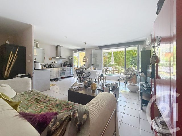 Appartement T3 à vendre - 3 pièces - 69.76 m2 - MARSEILLE - 13013 - PROVENCE-ALPES-COTE-D-AZUR - Century 21 Immo-Conseil