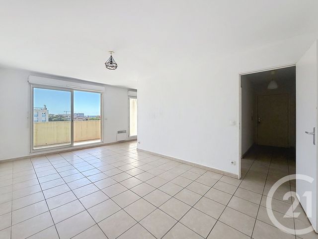 Appartement T3 à vendre - 3 pièces - 61.83 m2 - MARSEILLE - 13004 - PROVENCE-ALPES-COTE-D-AZUR - Century 21 Immo-Conseil
