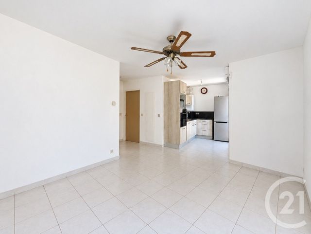 Appartement F2 à vendre - 2 pièces - 39.84 m2 - MARSEILLE - 13013 - PROVENCE-ALPES-COTE-D-AZUR - Century 21 Immo-Conseil