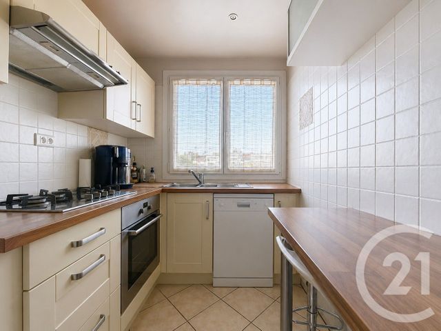 Appartement F4 à vendre - 4 pièces - 66.99 m2 - MARSEILLE - 13013 - PROVENCE-ALPES-COTE-D-AZUR - Century 21 Immo-Conseil