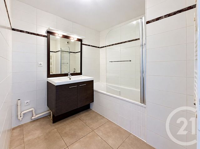 Appartement T3 à vendre - 3 pièces - 64.64 m2 - MARSEILLE - 13013 - PROVENCE-ALPES-COTE-D-AZUR - Century 21 Immo-Conseil