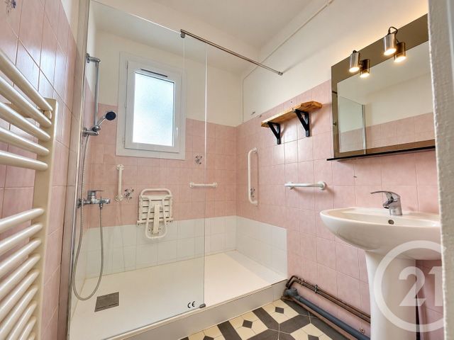 Appartement F3 bis à vendre - 4 pièces - 73.0 m2 - MARSEILLE - 13013 - PROVENCE-ALPES-COTE-D-AZUR - Century 21 Immo-Conseil