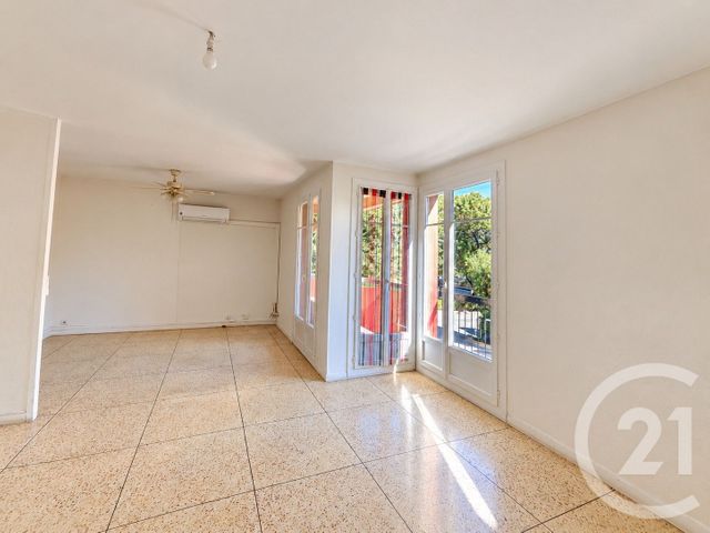 Appartement F3 bis à vendre - 4 pièces - 73.0 m2 - MARSEILLE - 13013 - PROVENCE-ALPES-COTE-D-AZUR - Century 21 Immo-Conseil