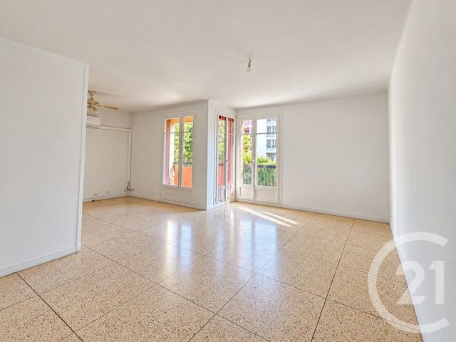 Appartement F3 bis à vendre - 4 pièces - 73.0 m2 - MARSEILLE - 13013 - PROVENCE-ALPES-COTE-D-AZUR - Century 21 Immo-Conseil