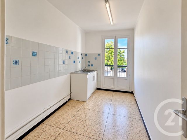 Appartement F3 bis à vendre - 4 pièces - 73.0 m2 - MARSEILLE - 13013 - PROVENCE-ALPES-COTE-D-AZUR - Century 21 Immo-Conseil