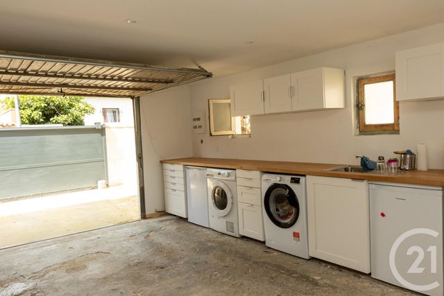 Afficher la photo en grand Appartement F3 à vendre - 3 pièces - 67.01 m2 - MARSEILLE - 13014 - PROVENCE-ALPES-COTE-D-AZUR - Century 21 Immo-Conseil