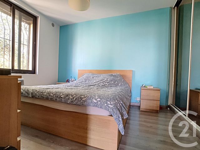 Afficher la photo en grand Appartement F3 à vendre - 3 pièces - 67.01 m2 - MARSEILLE - 13014 - PROVENCE-ALPES-COTE-D-AZUR - Century 21 Immo-Conseil