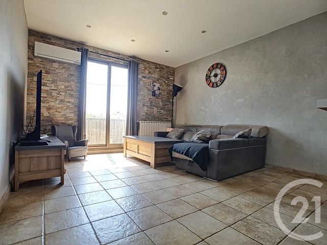Afficher la photo en grand Appartement F3 à vendre - 3 pièces - 67.01 m2 - MARSEILLE - 13014 - PROVENCE-ALPES-COTE-D-AZUR - Century 21 Immo-Conseil