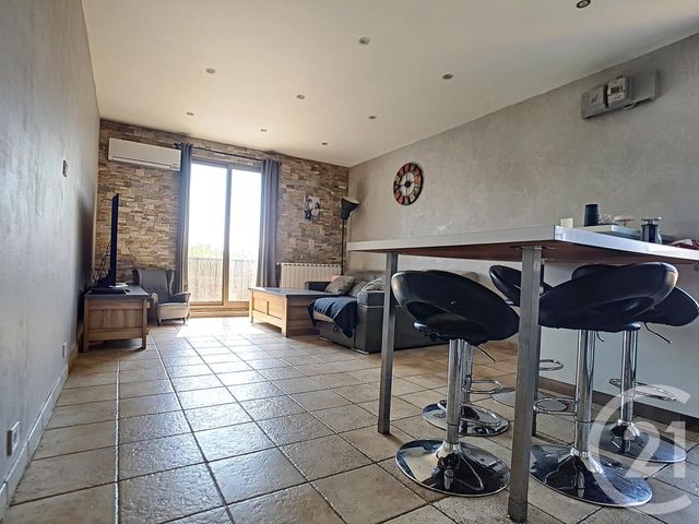 Afficher la photo en grand Appartement F3 à vendre - 3 pièces - 67.01 m2 - MARSEILLE - 13014 - PROVENCE-ALPES-COTE-D-AZUR - Century 21 Immo-Conseil