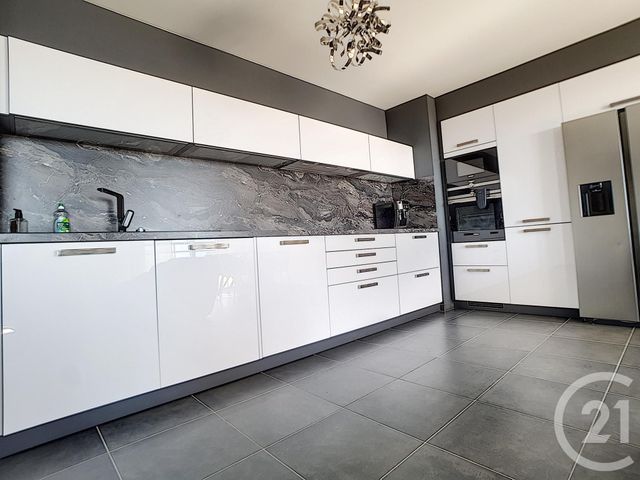 Afficher la photo en grand Appartement F3 à vendre - 3 pièces - 63.53 m2 - MARSEILLE - 13013 - PROVENCE-ALPES-COTE-D-AZUR - Century 21 Immo-Conseil