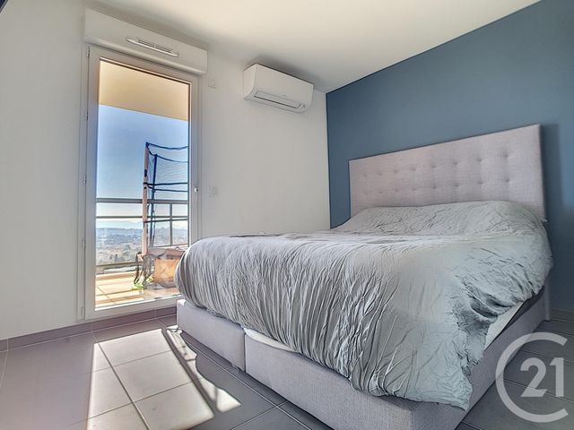 Afficher la photo en grand Appartement F3 à vendre - 3 pièces - 63.53 m2 - MARSEILLE - 13013 - PROVENCE-ALPES-COTE-D-AZUR - Century 21 Immo-Conseil
