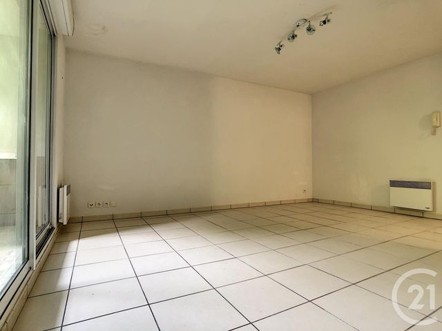Afficher la photo en grand Appartement F2 à vendre - 2 pièces - 36.67 m2 - MARSEILLE - 13014 - PROVENCE-ALPES-COTE-D-AZUR - Century 21 Immo-Conseil
