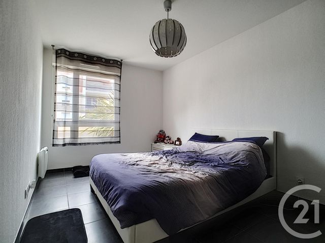Afficher la photo en grand Appartement F3 à vendre - 3 pièces - 56.21 m2 - MARSEILLE - 13013 - PROVENCE-ALPES-COTE-D-AZUR - Century 21 Immo-Conseil