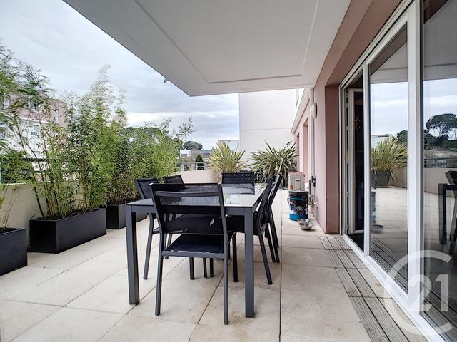 Afficher la photo en grand Appartement F3 à vendre - 3 pièces - 56.21 m2 - MARSEILLE - 13013 - PROVENCE-ALPES-COTE-D-AZUR - Century 21 Immo-Conseil