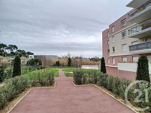 Afficher la photo en grand Appartement F3 à vendre - 3 pièces - 56.21 m2 - MARSEILLE - 13013 - PROVENCE-ALPES-COTE-D-AZUR - Century 21 Immo-Conseil