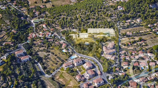 Afficher la photo en grand divers à vendre - 38.5 m2 - MARSEILLE - 13013 - PROVENCE-ALPES-COTE-D-AZUR - Century 21 Immo-Conseil