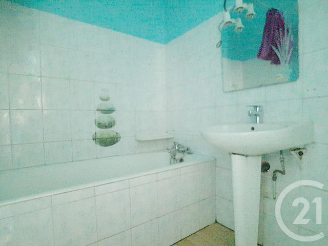 Afficher la photo en grand Appartement F2 à vendre - 2 pièces - 42.0 m2 - MARSEILLE - 13013 - PROVENCE-ALPES-COTE-D-AZUR - Century 21 Immo-Conseil