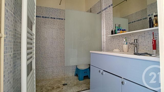 Afficher la photo en grand Appartement T3 à vendre - 3 pièces - 52.13 m2 - MARSEILLE - 13014 - PROVENCE-ALPES-COTE-D-AZUR - Century 21 Immo-Conseil