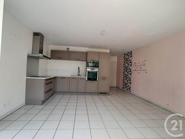 Afficher la photo en grand Appartement F3 à vendre - 3 pièces - 59.66 m2 - MARSEILLE - 13013 - PROVENCE-ALPES-COTE-D-AZUR - Century 21 Immo-Conseil