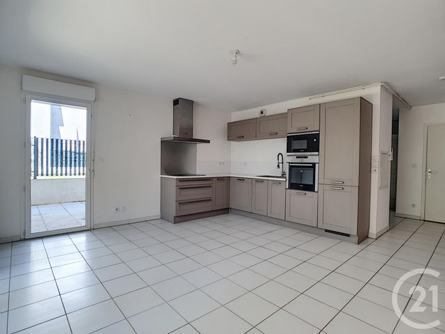 Afficher la photo en grand Appartement F3 à vendre - 3 pièces - 59.66 m2 - MARSEILLE - 13013 - PROVENCE-ALPES-COTE-D-AZUR - Century 21 Immo-Conseil
