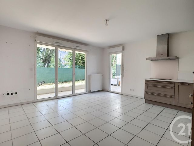 Afficher la photo en grand Appartement F3 à vendre - 3 pièces - 59.66 m2 - MARSEILLE - 13013 - PROVENCE-ALPES-COTE-D-AZUR - Century 21 Immo-Conseil