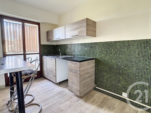 Afficher la photo en grand Appartement F2 à vendre - 2 pièces - 41.65 m2 - MARSEILLE - 13013 - PROVENCE-ALPES-COTE-D-AZUR - Century 21 Immo-Conseil