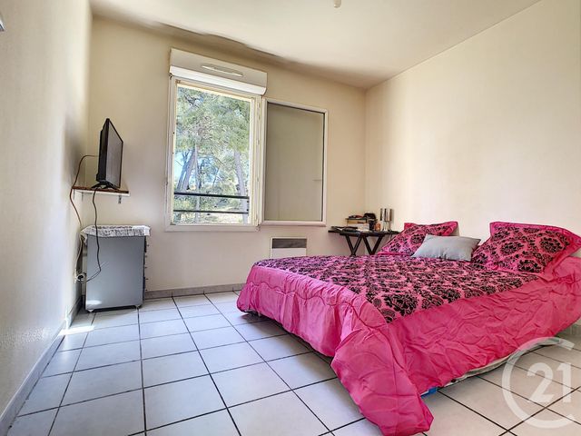 Afficher la photo en grand Appartement F3 à vendre - 3 pièces - 61.2 m2 - MARSEILLE - 13013 - PROVENCE-ALPES-COTE-D-AZUR - Century 21 Immo-Conseil