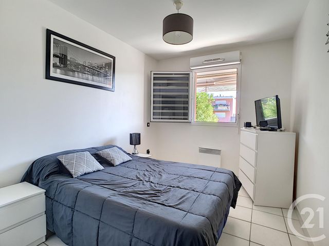 Afficher la photo en grand Appartement F3 à vendre - 3 pièces - 56.8 m2 - MARSEILLE - 13014 - PROVENCE-ALPES-COTE-D-AZUR - Century 21 Immo-Conseil