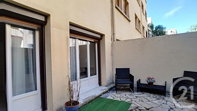 Appartement F3 à vendre - 3 pièces - 76.77 m2 - MARSEILLE - 13005 - PROVENCE-ALPES-COTE-D-AZUR - Century 21 Immo-Conseil Appartement F3 à vendre - 3 pièces - 76.77 m2 - MARSEILLE - 13005 - PROVENCE-ALPES-COTE-D-AZUR - Century 21 Immo-Conseil