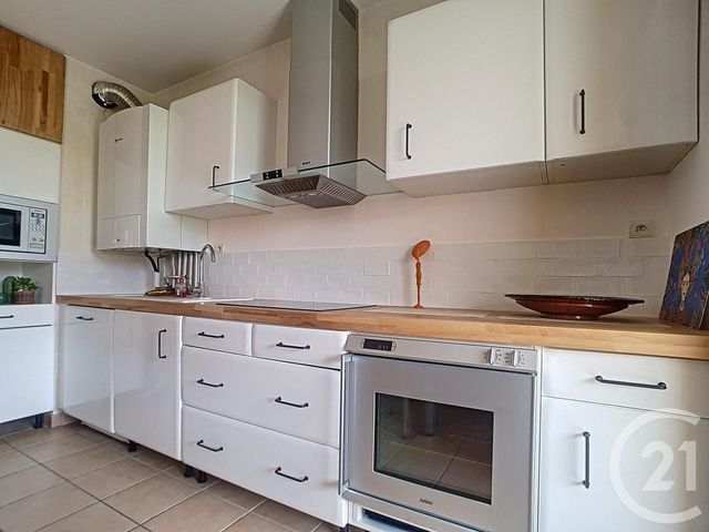 Appartement T4 à vendre - 4 pièces - 86.95 m2 - MARSEILLE - 13013 - PROVENCE-ALPES-COTE-D-AZUR - Century 21 Immo-Conseil Appartement T4 à vendre - 4 pièces - 86.95 m2 - MARSEILLE - 13013 - PROVENCE-ALPES-COTE-D-AZUR - Century 21 Immo-Conseil