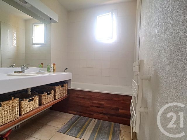 Appartement T4 à vendre - 4 pièces - 86.95 m2 - MARSEILLE - 13013 - PROVENCE-ALPES-COTE-D-AZUR - Century 21 Immo-Conseil Appartement T4 à vendre - 4 pièces - 86.95 m2 - MARSEILLE - 13013 - PROVENCE-ALPES-COTE-D-AZUR - Century 21 Immo-Conseil
