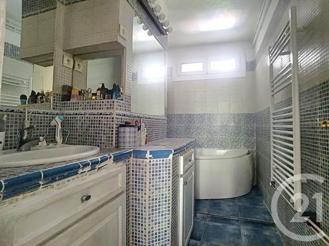Appartement T5 à vendre - 5 pièces - 94.99 m2 - MARSEILLE - 13013 - PROVENCE-ALPES-COTE-D-AZUR - Century 21 Immo-Conseil Appartement T5 à vendre - 5 pièces - 94.99 m2 - MARSEILLE - 13013 - PROVENCE-ALPES-COTE-D-AZUR - Century 21 Immo-Conseil