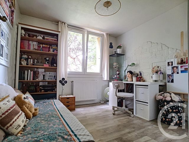 Afficher la photo en grand Appartement F3 à vendre - 3 pièces - 60.76 m2 - MARSEILLE - 13013 - PROVENCE-ALPES-COTE-D-AZUR - Century 21 Immo-Conseil